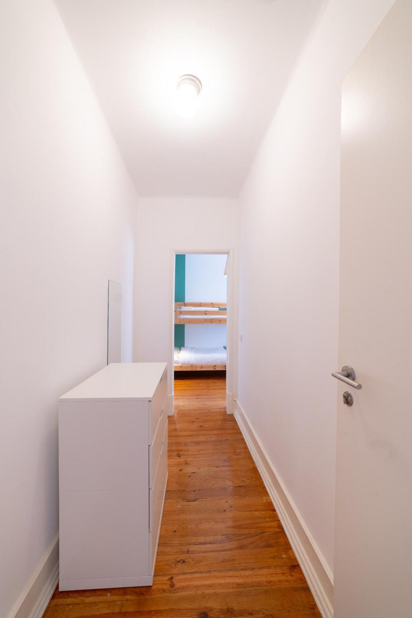 Desterro 4 - Historical Four-bedroom * Lissabon